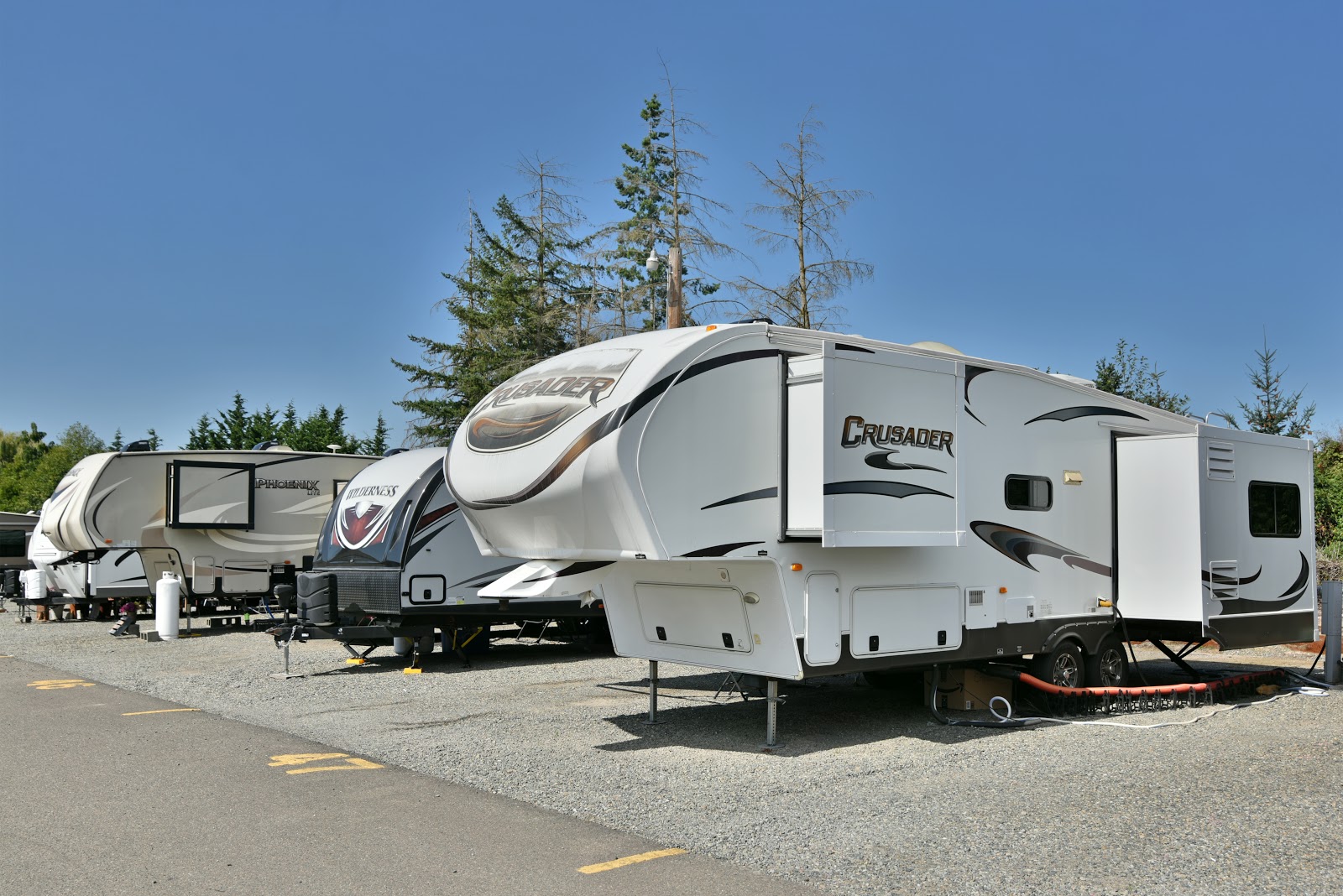 Majestic Moble Manor