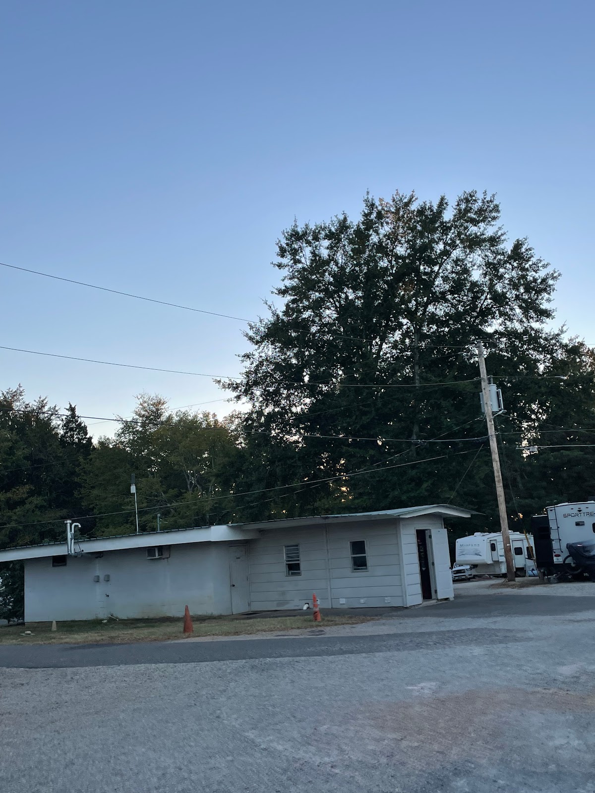 Travelers Camper Park Campground