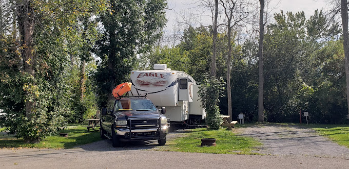 Cinderella Campsite & Motel
