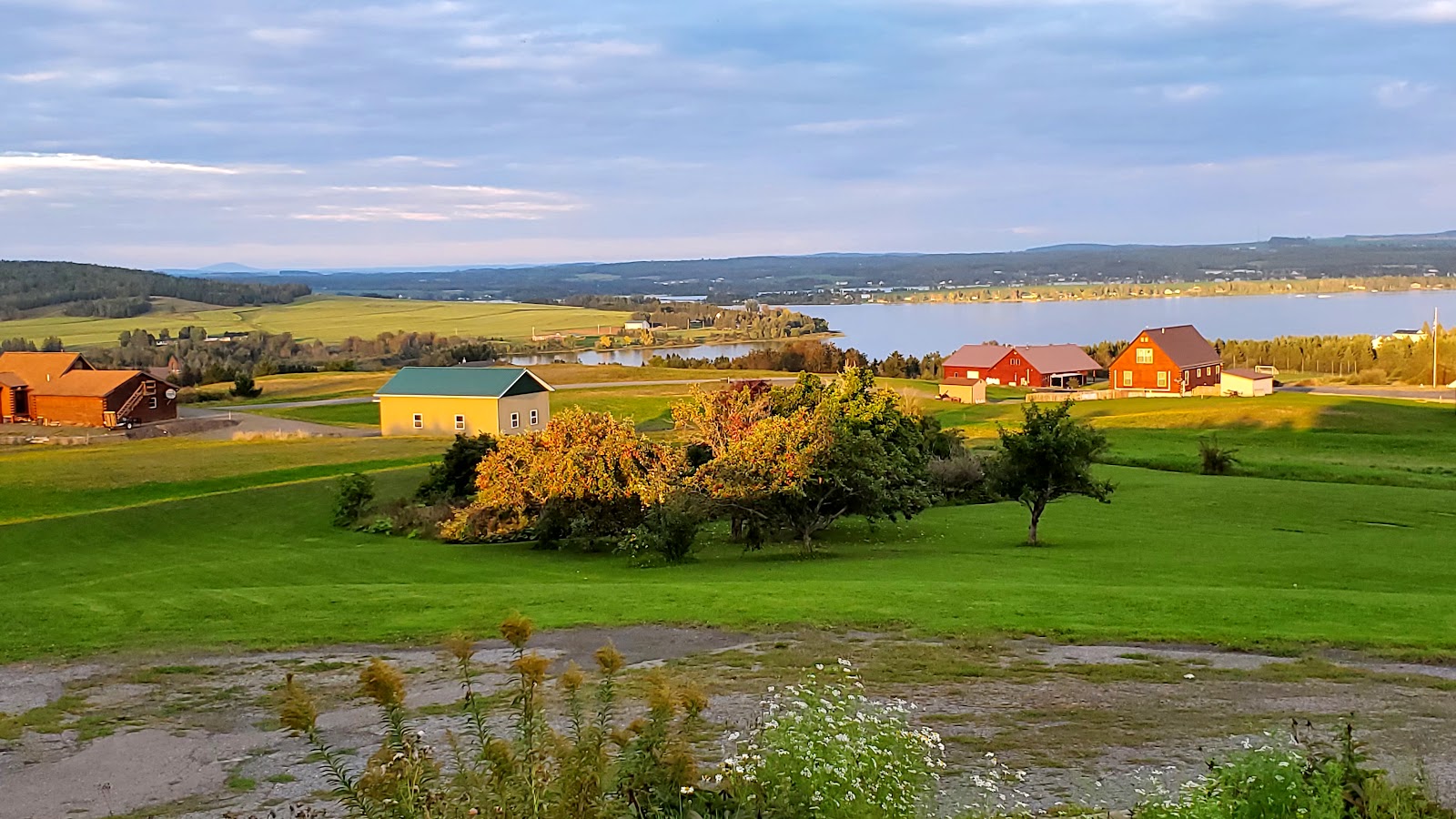 Lakeview Restaurant Camping Resort