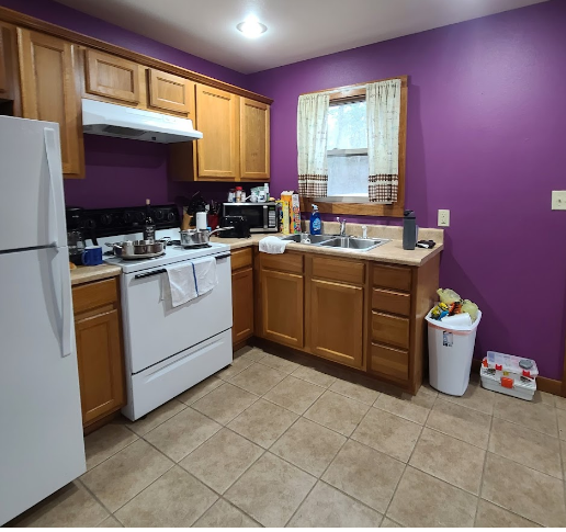 Swaha Lodge & Marina