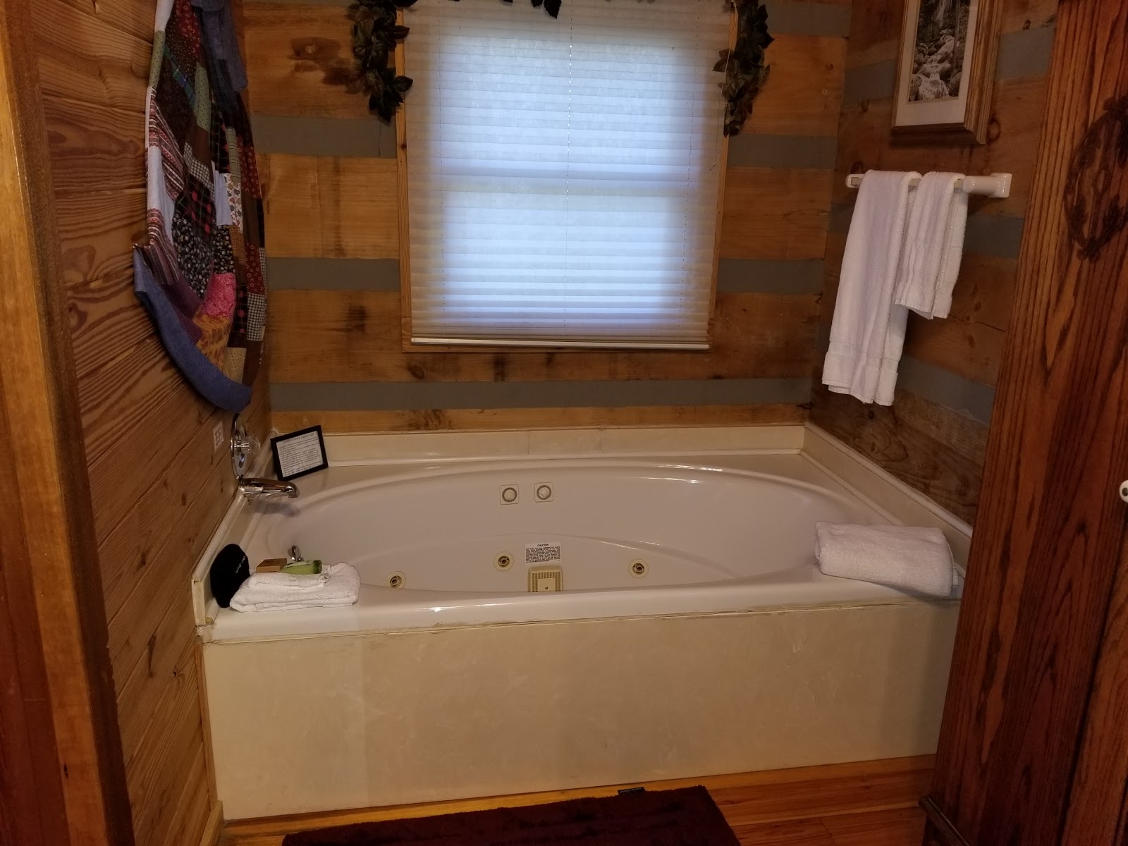 Misty River Cabins & RV Resort, LLC