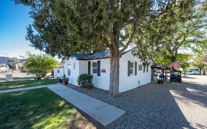 Hitch-N-Post RV Park