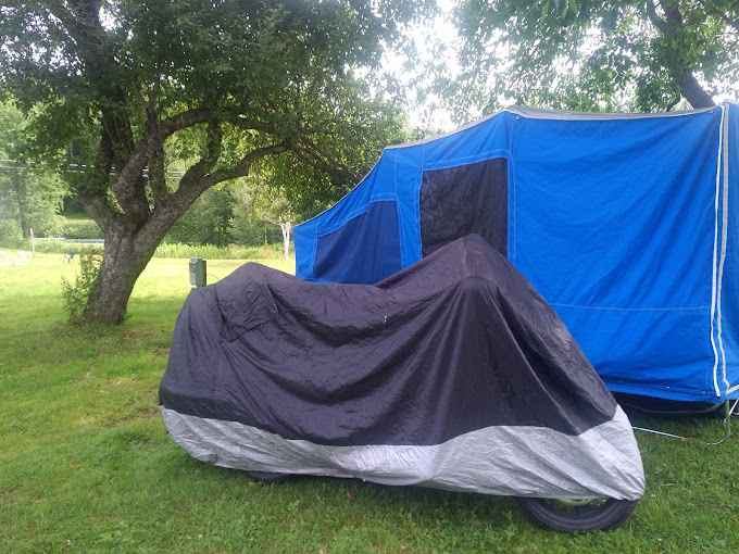 Duxbury Country Store and Campground