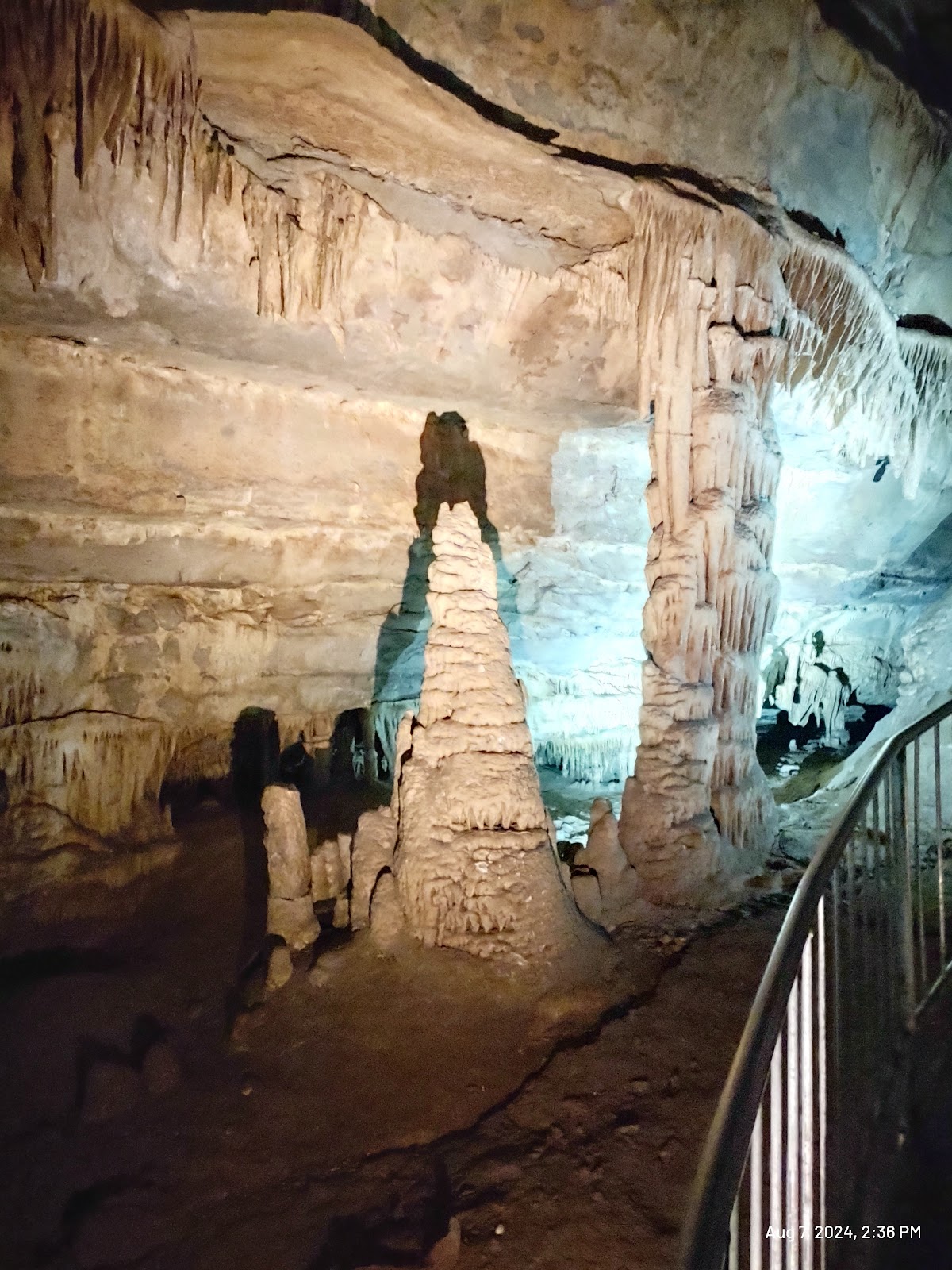 Cathedral Caverns State Park Campground
