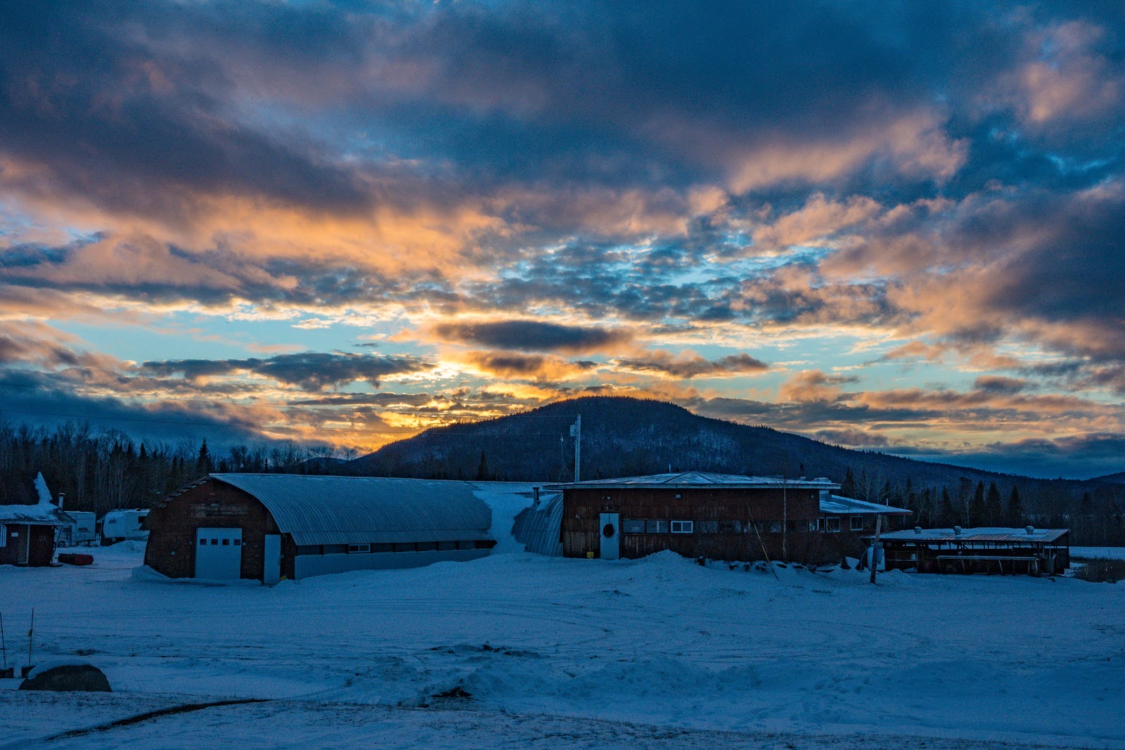 John's Four Season Accommodations