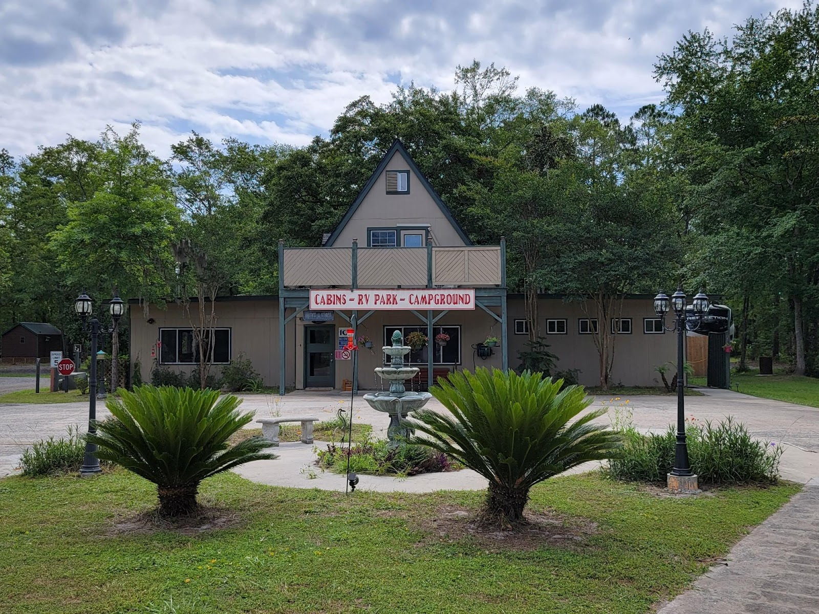 Okefenokee Pastimes Cabins & Campground