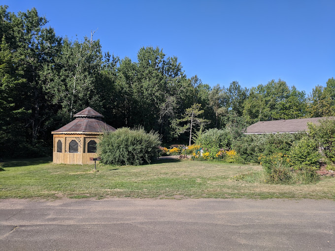 Trails Inn Quadna Mountain Motel & Rv Campground