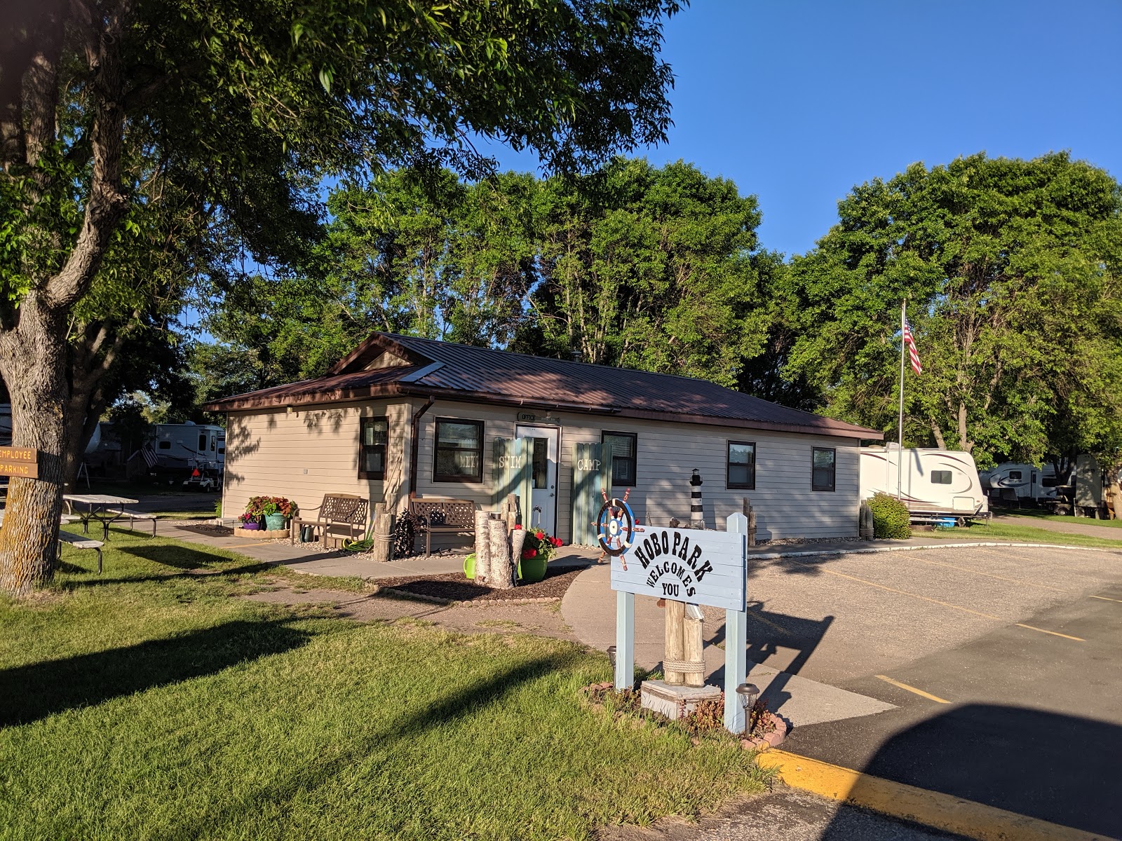 Hobo Park - Starbuck