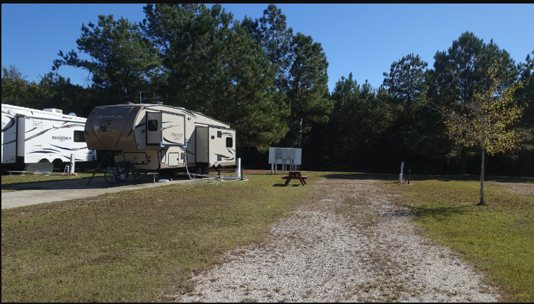 Lazy Lake RV Park