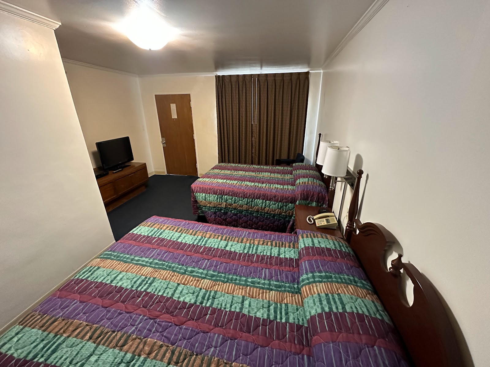 Four Oaks Lodging & RV Resort