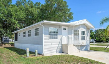 Paradise Pointe RV Resort