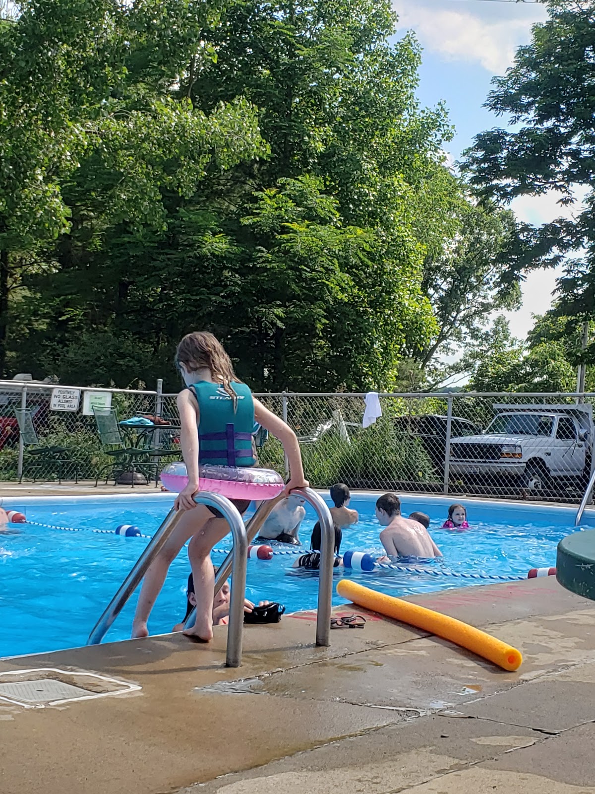 Toodik Family Campground Cabin & Canoeing
