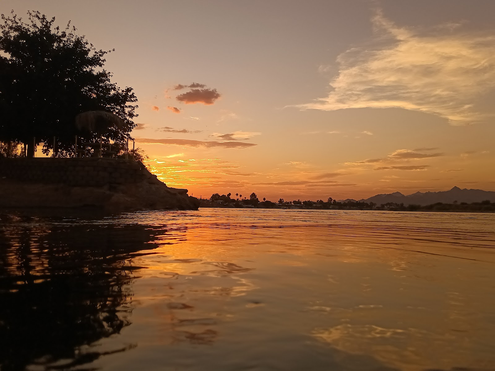 Hidden Beaches River Resort