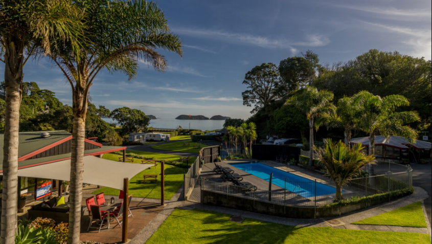 Holiday Lodge, Motel & Campground