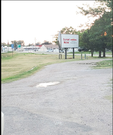 Sunset Motel & RV Park