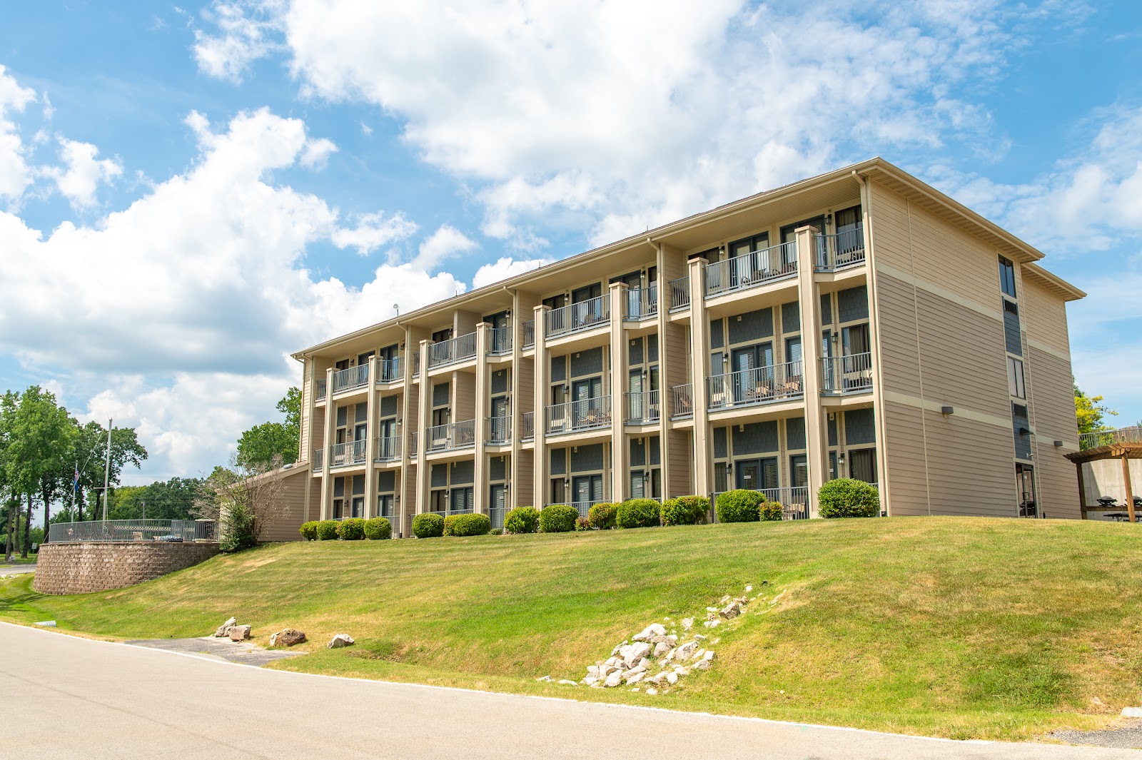 Port of Kimberling Marina & Campground
