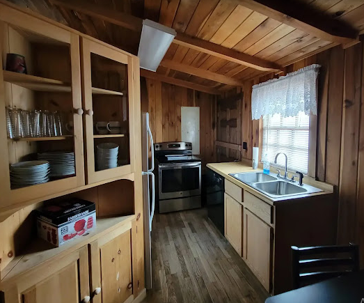 Bear Mountain Cabins & Campground