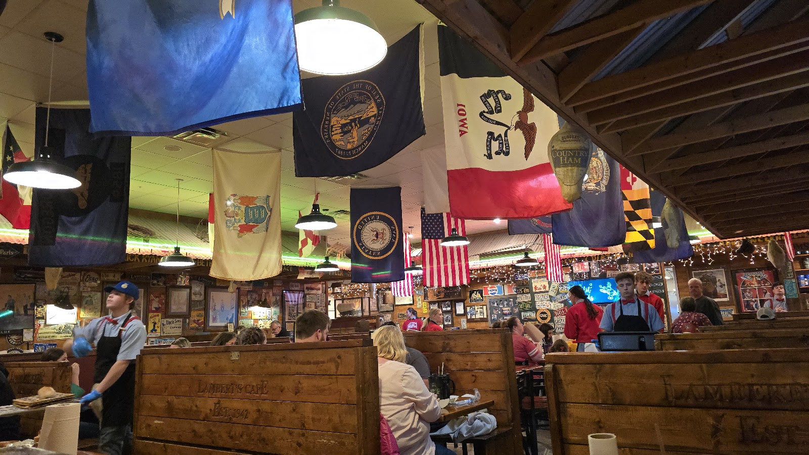 Lamberts Cafe RV Park