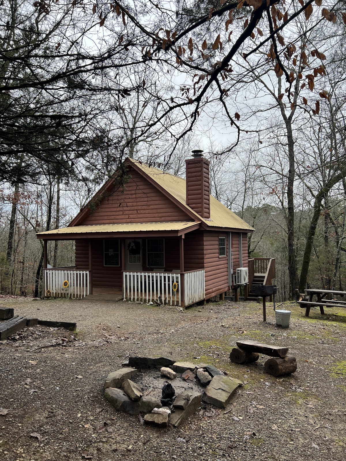River View Cabins & Canoes