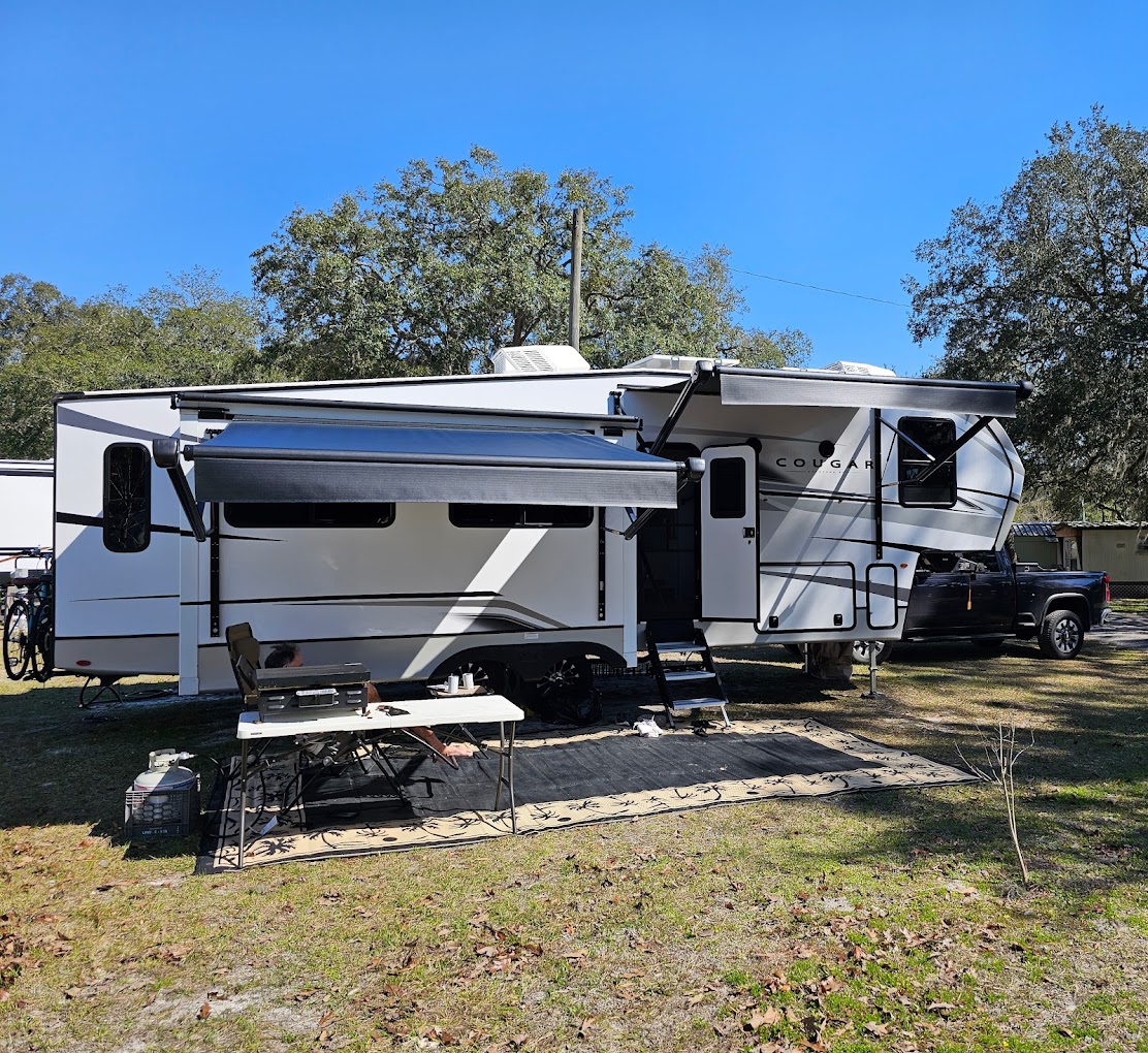 Manatee Springs RV Park