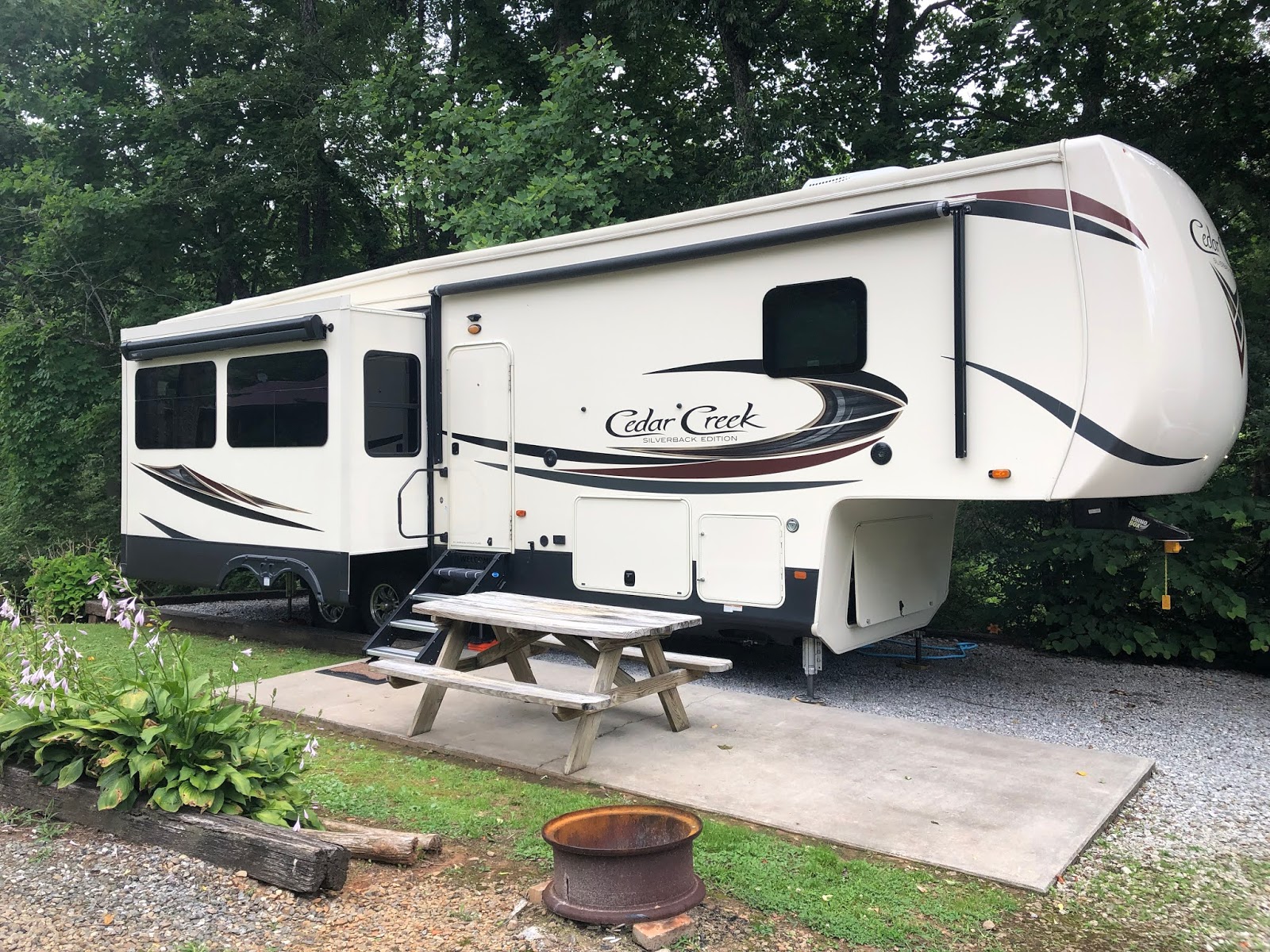 Pines RV Park & Cabins