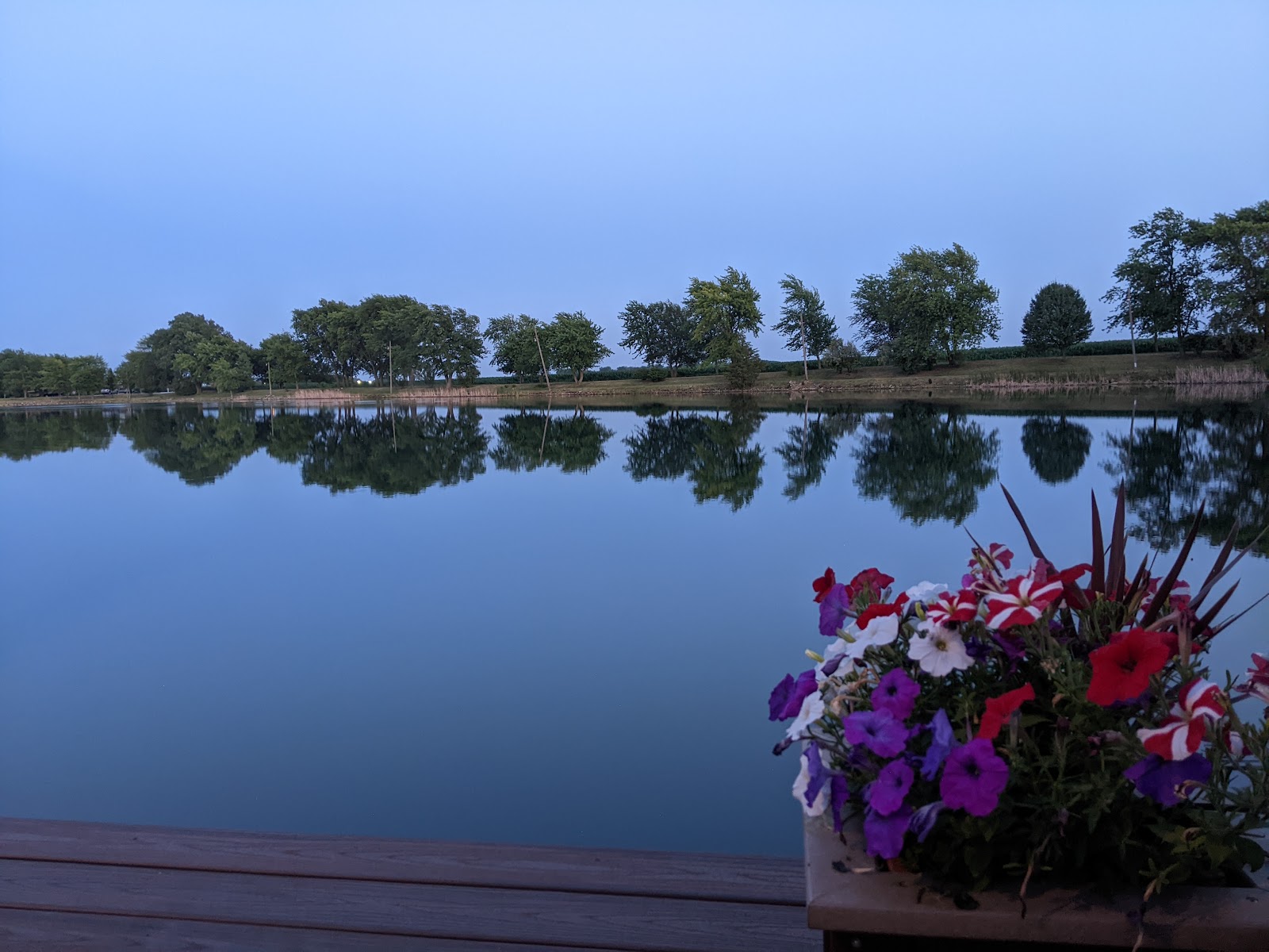 D and W Lake Camping and Fishing