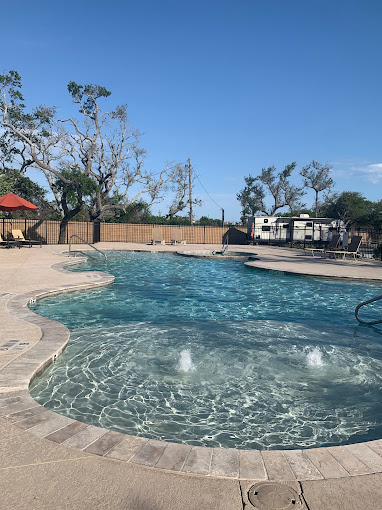 Majestic Oak RV Resort