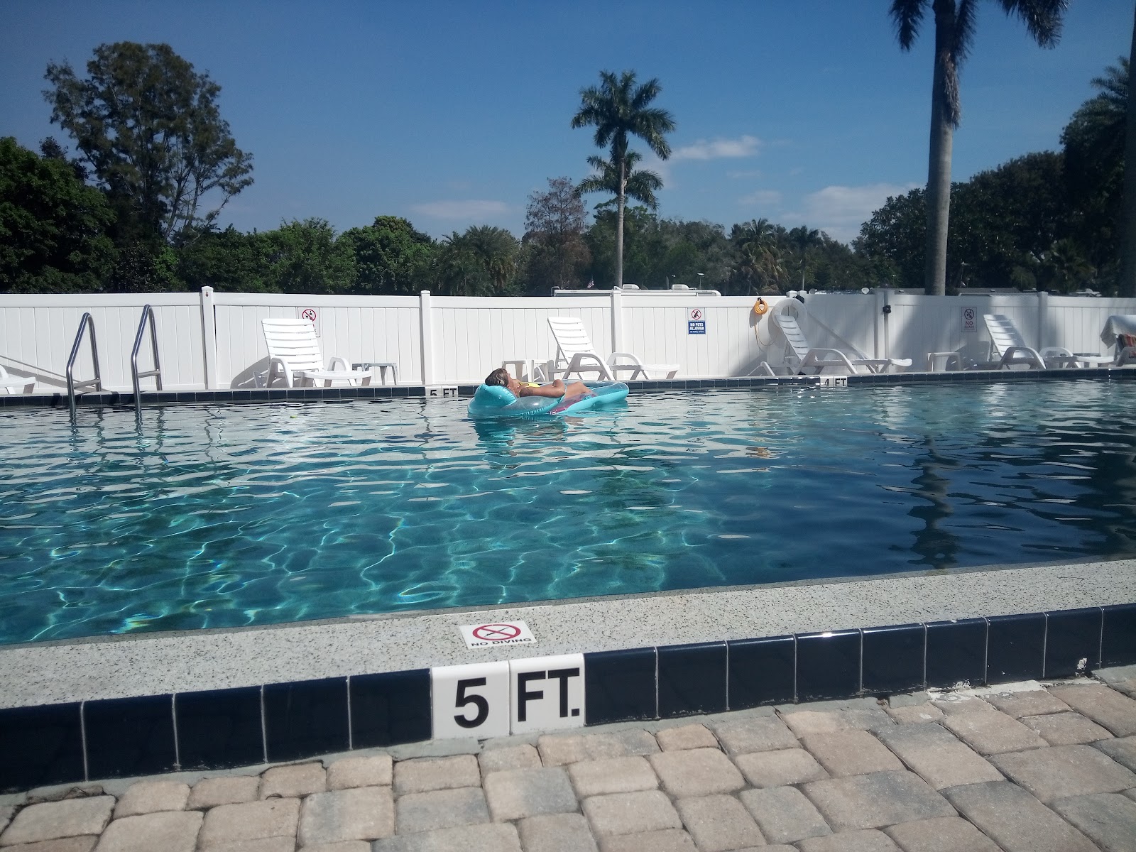 Crooked Hook RV Resort