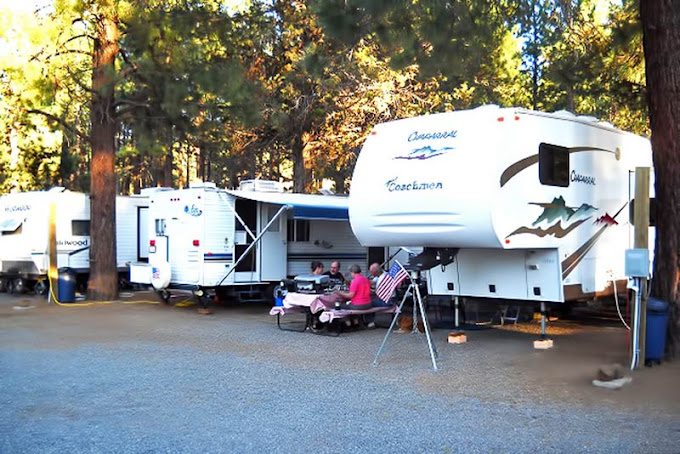Hawks Nest RV & Cabins