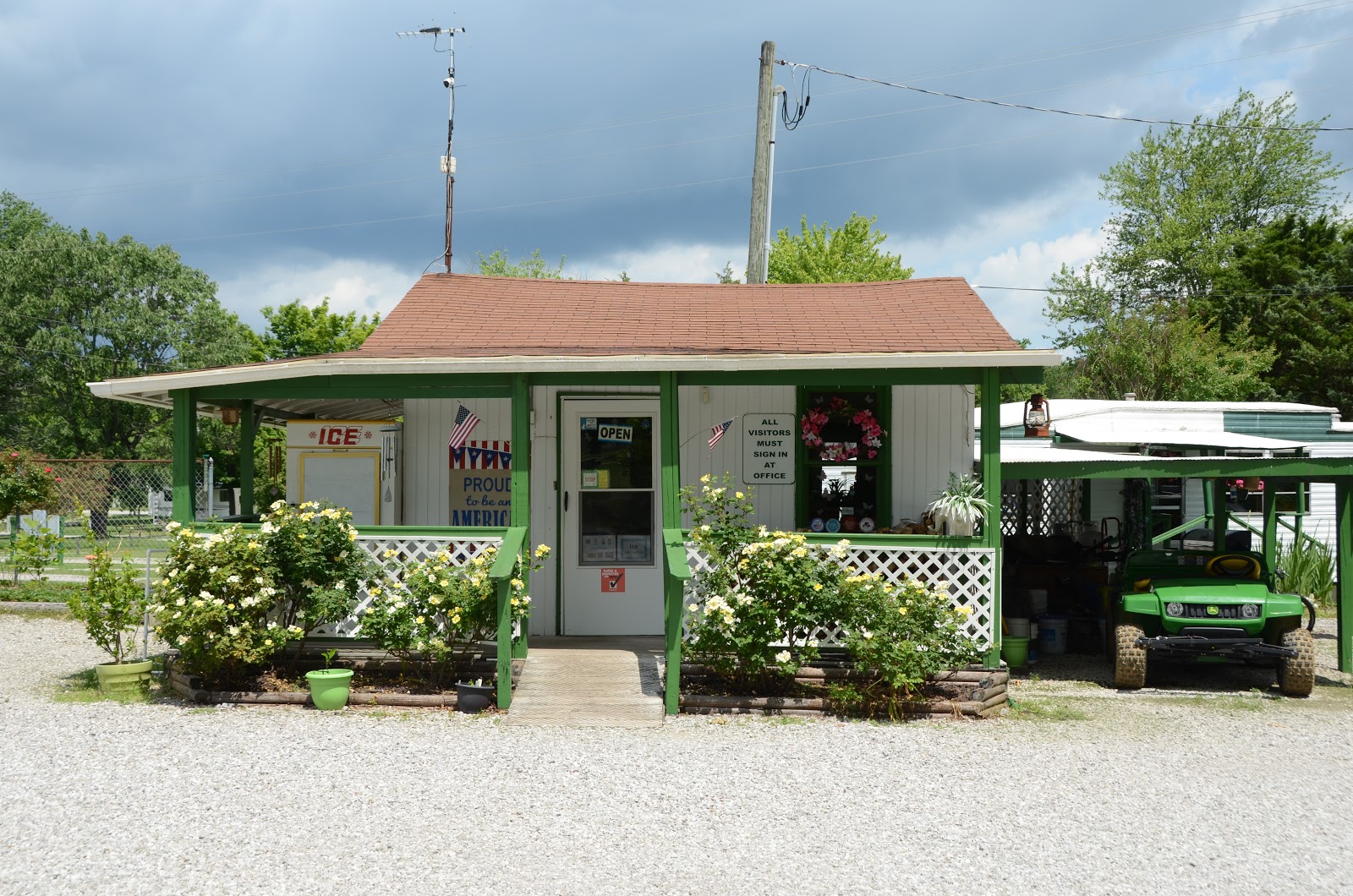 Singing Hills RV & Camping Park