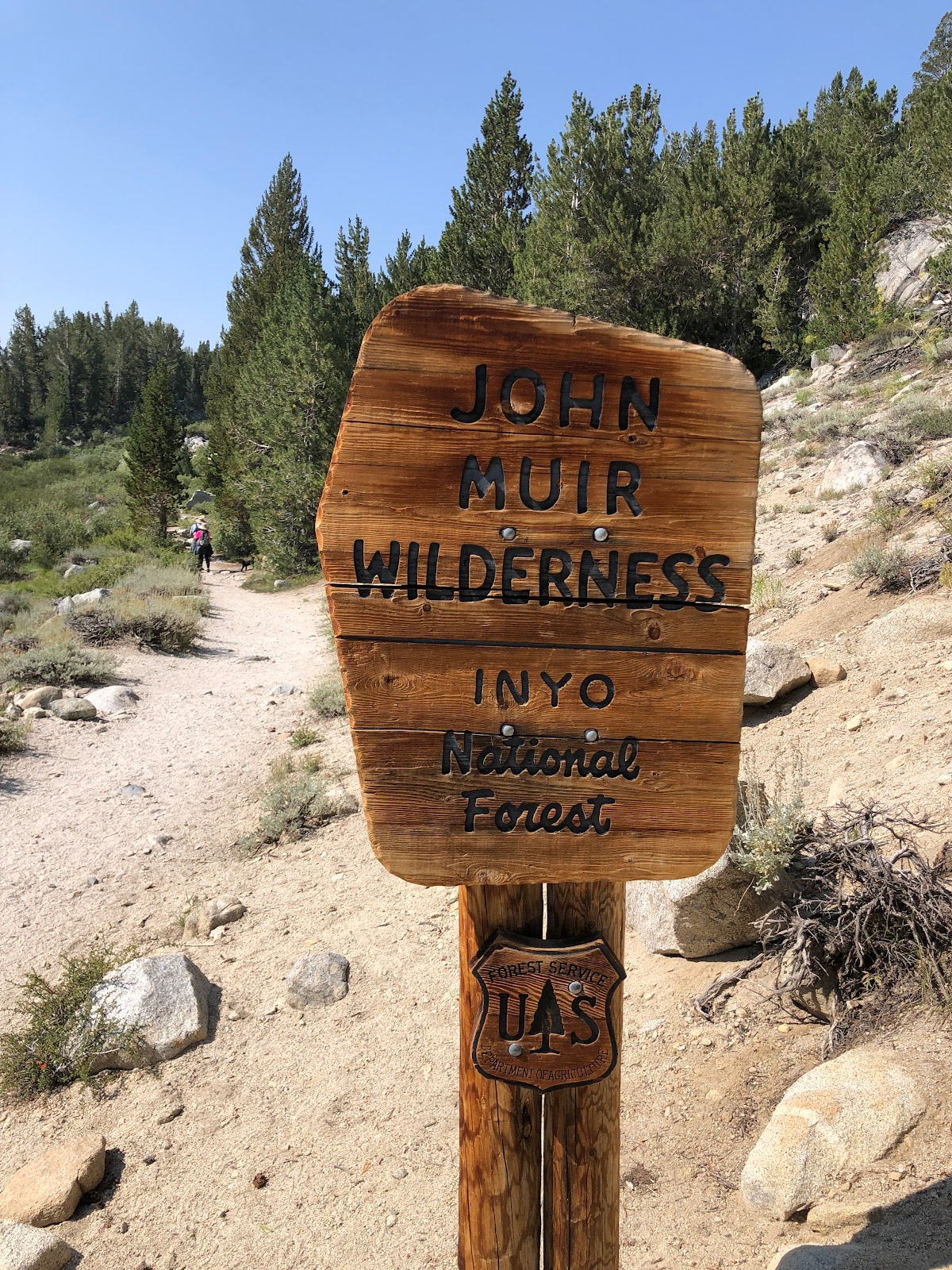 Mosquito Flat Trailhead walk in Campground