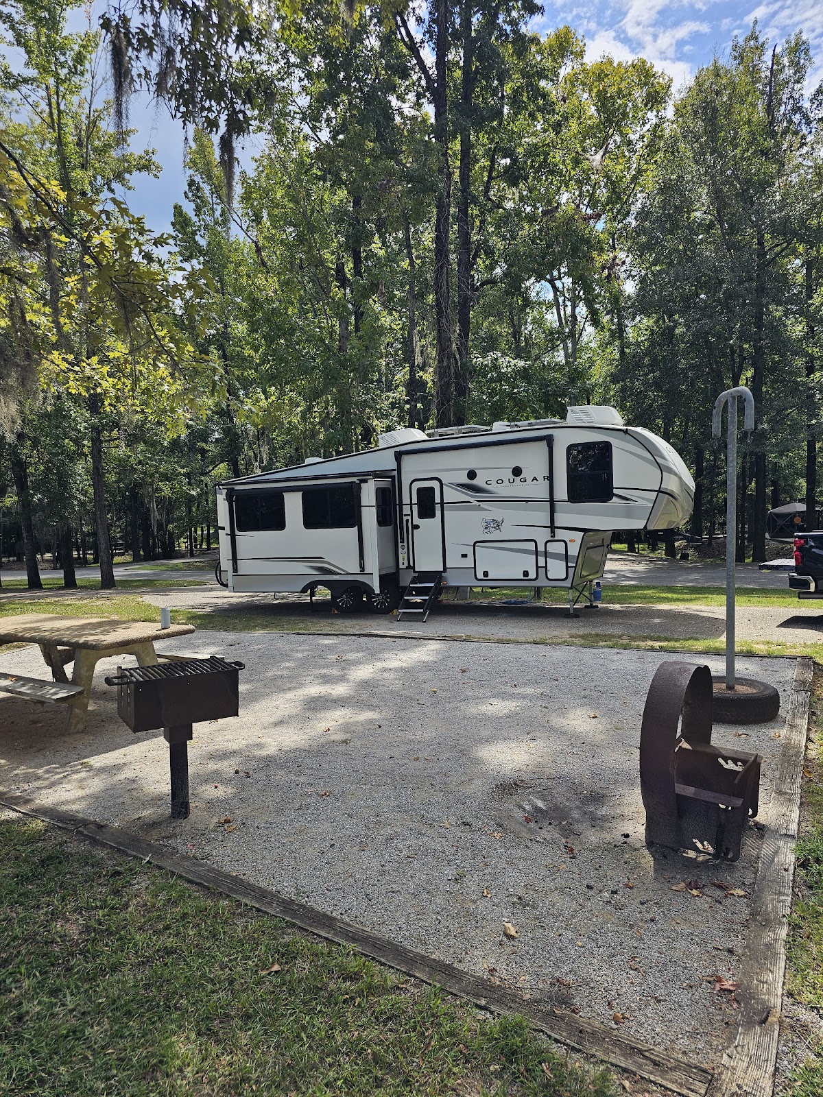 COE Coffeeville Lake Service Campground
