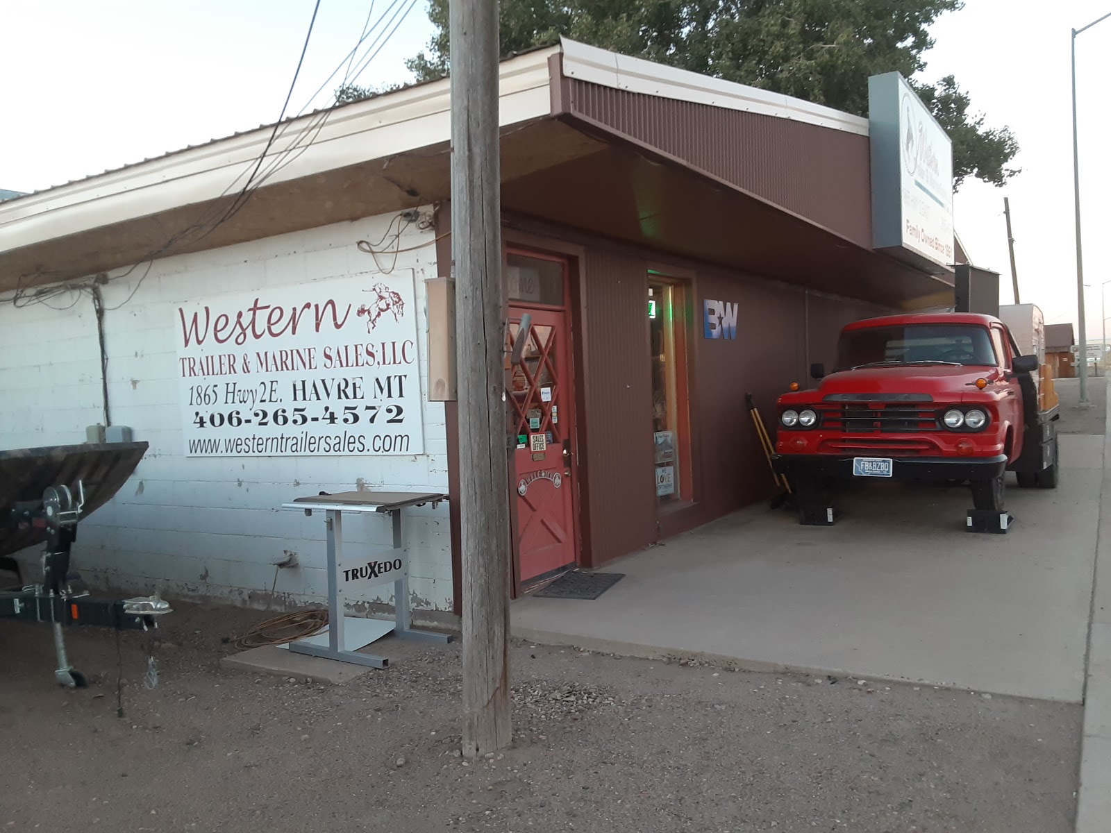 Western Trailer & Marine Sales