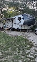 Sandy Oaks RV Park & Mobile Home Community