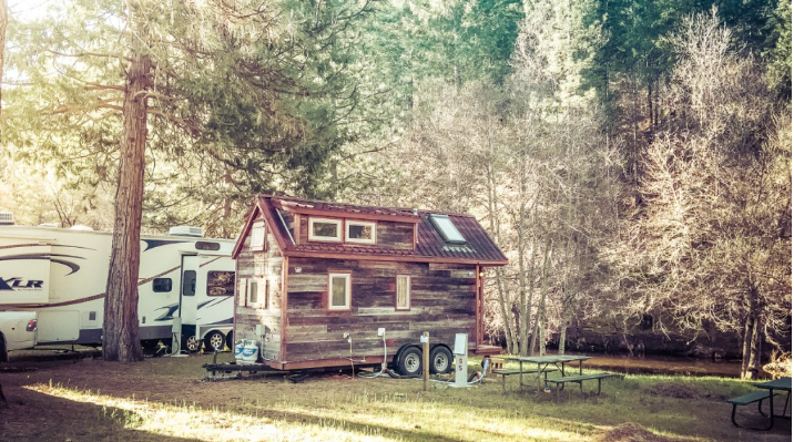 Coachlight Motel & RV Park