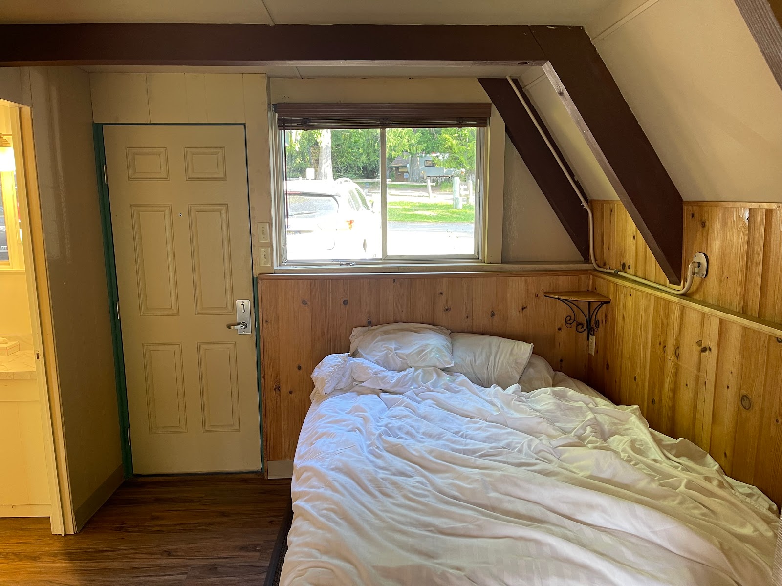 Log Cabin Resort and RV Park