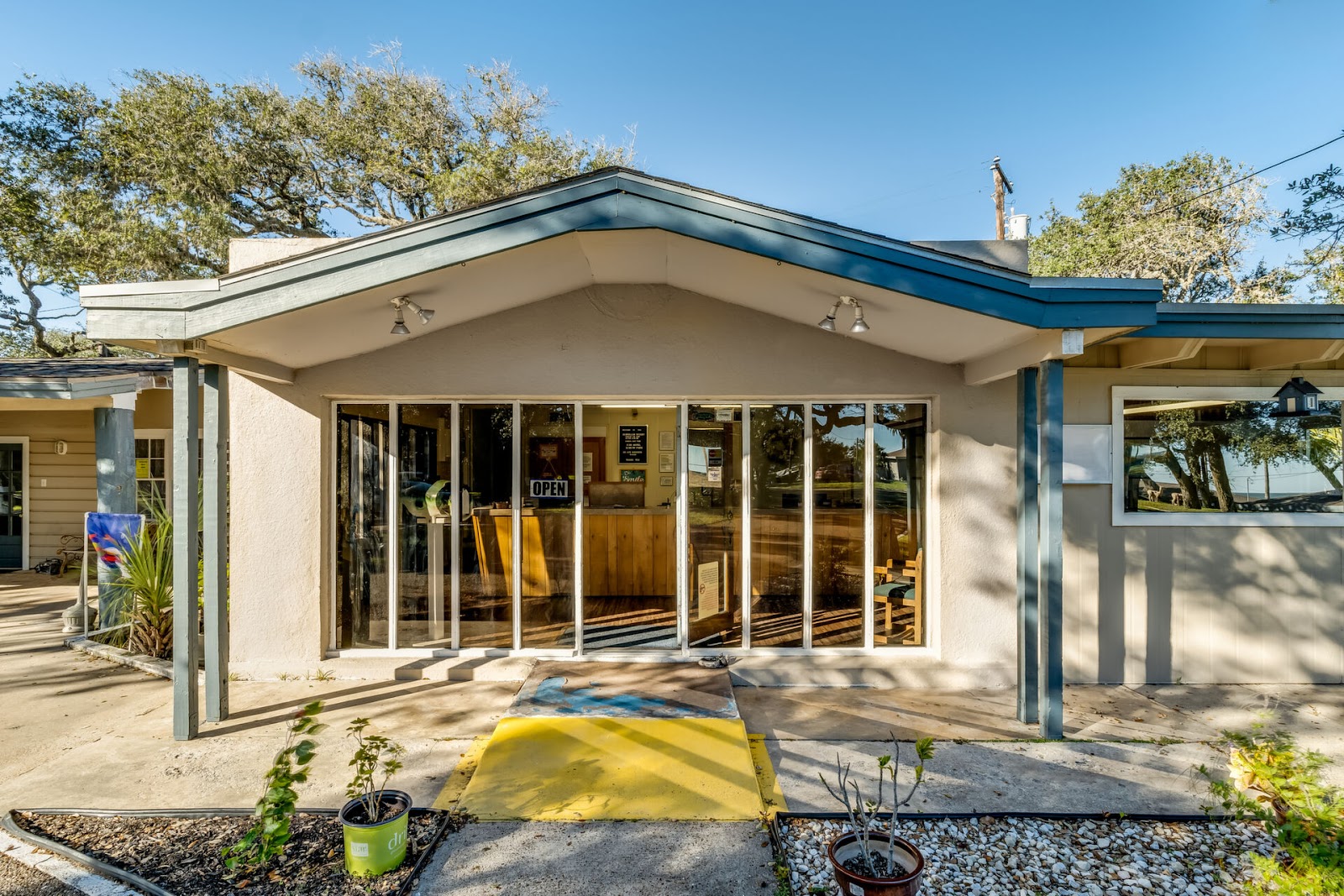 Sandollar Resort and RV Park