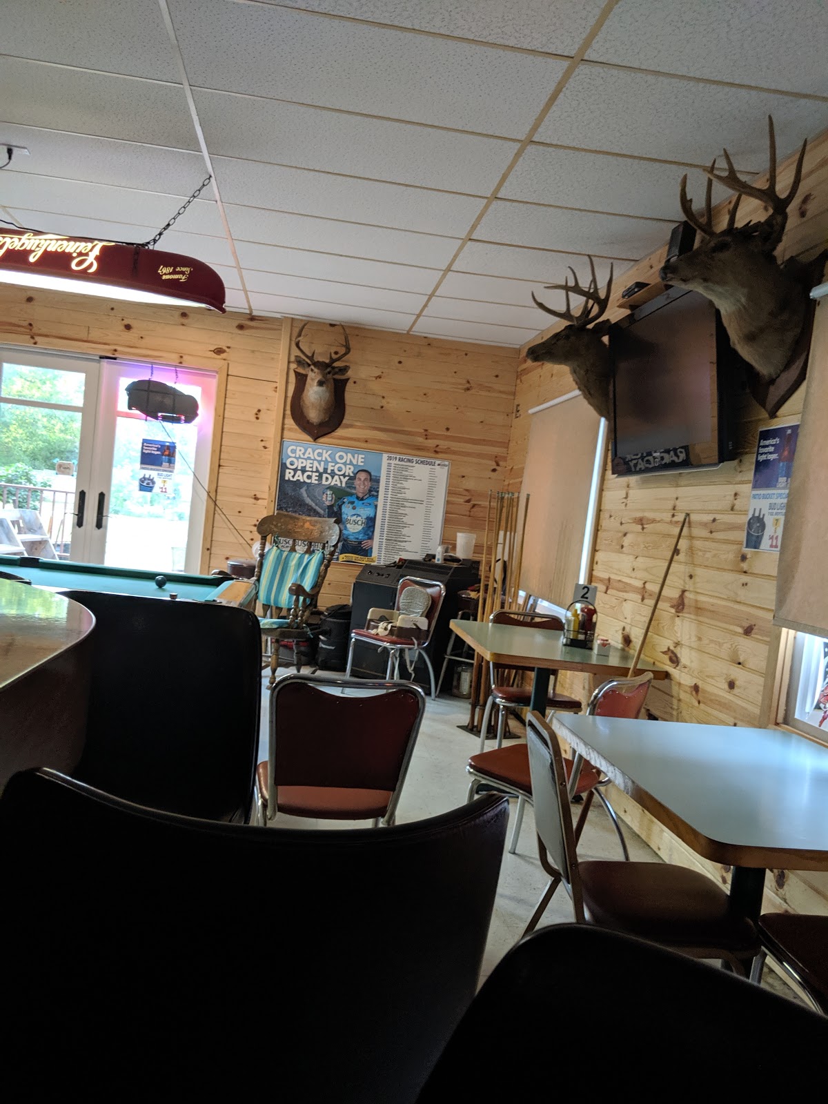 Country Crossings Bar & Restaurant