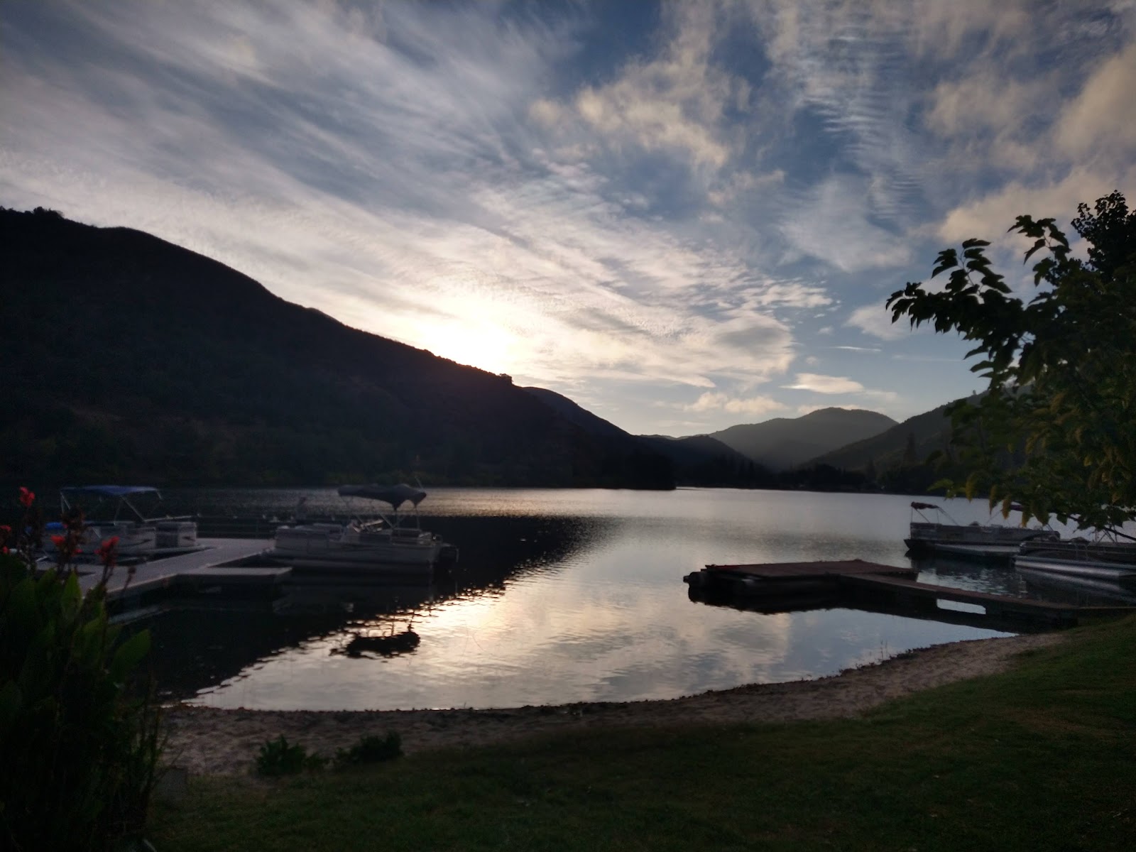 Narrows Lodge Resort