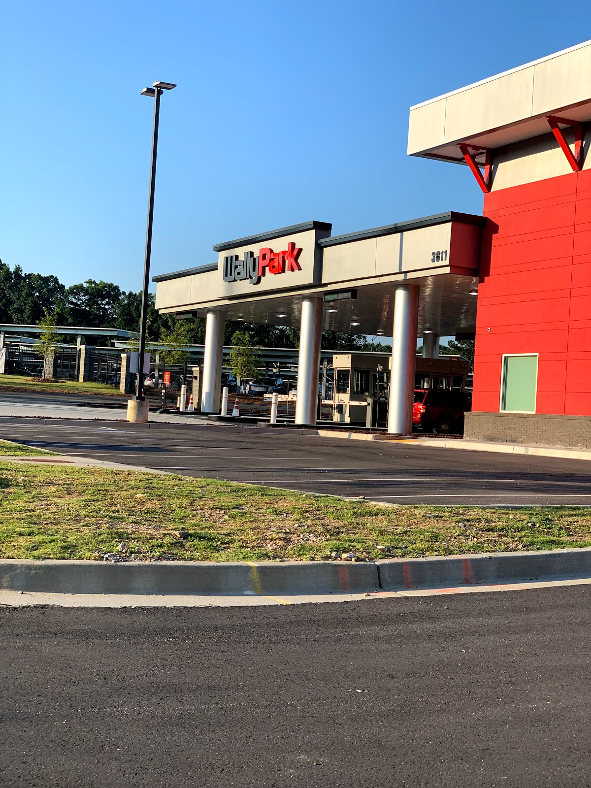 WallyPark Airport Parking