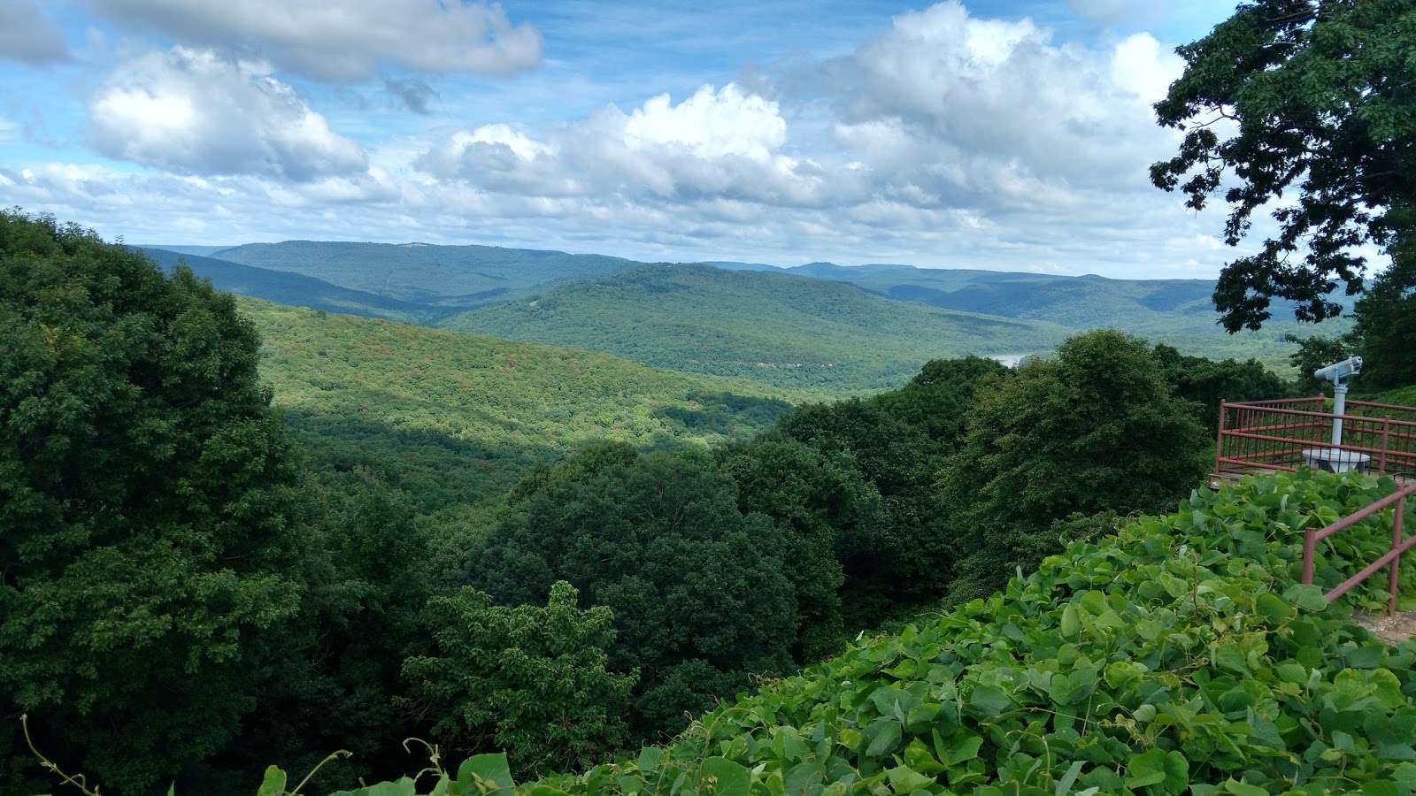 Southwest Trail / Clinton Birthplace