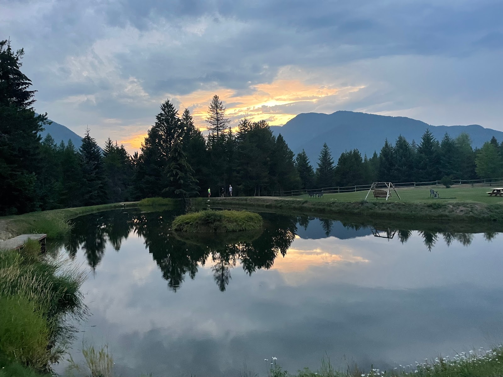 Mountain Meadow RV Park And Campground