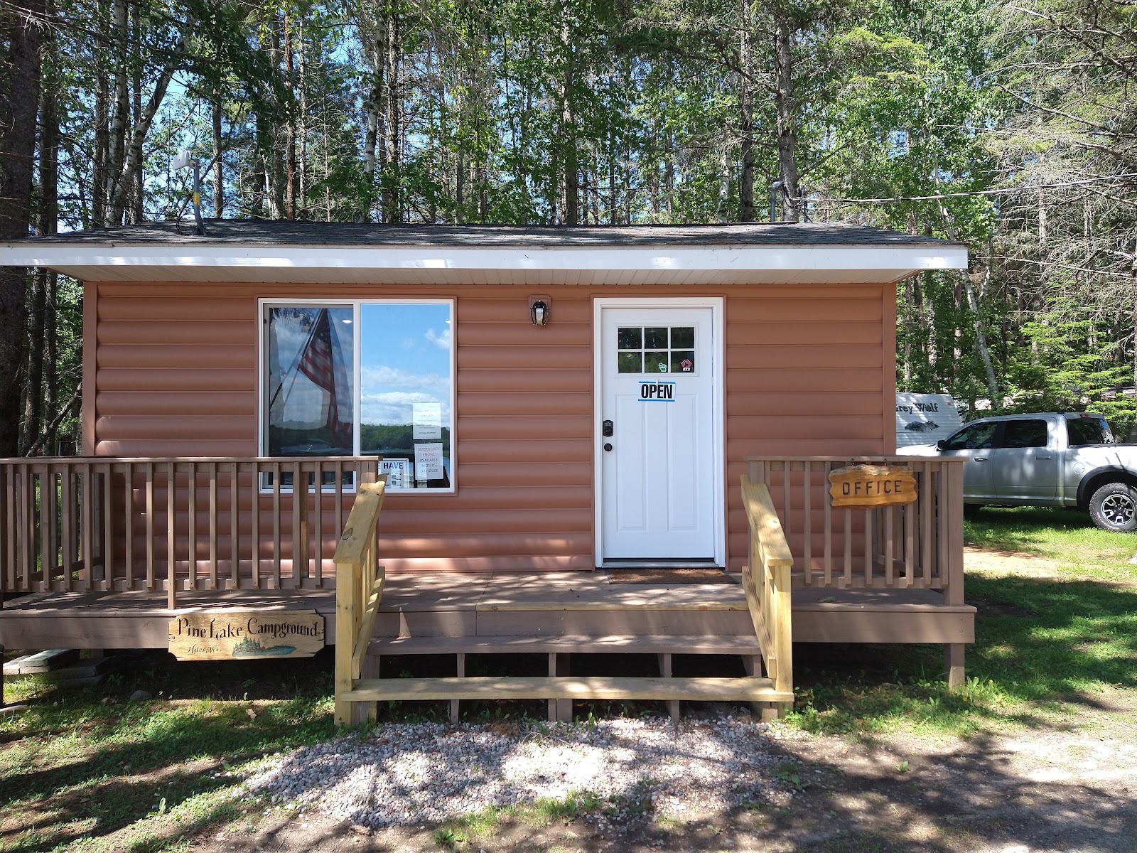 Hiles-Pine Lake Campground