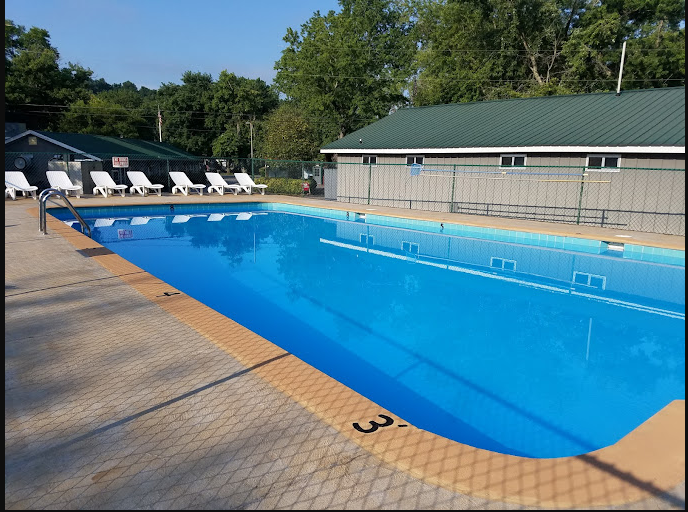 Shady Cove Resort & Marina