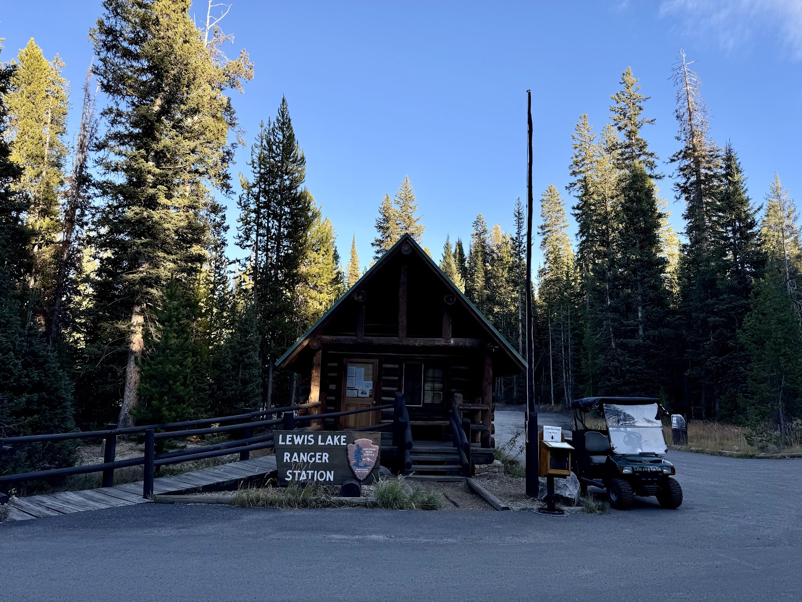 Lewis Lake Campground