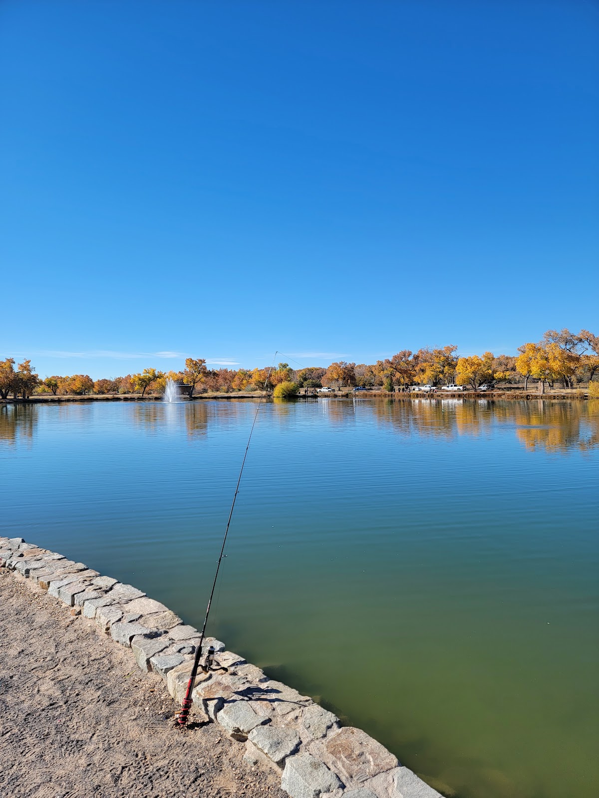 Isleta Lakes and RV Park