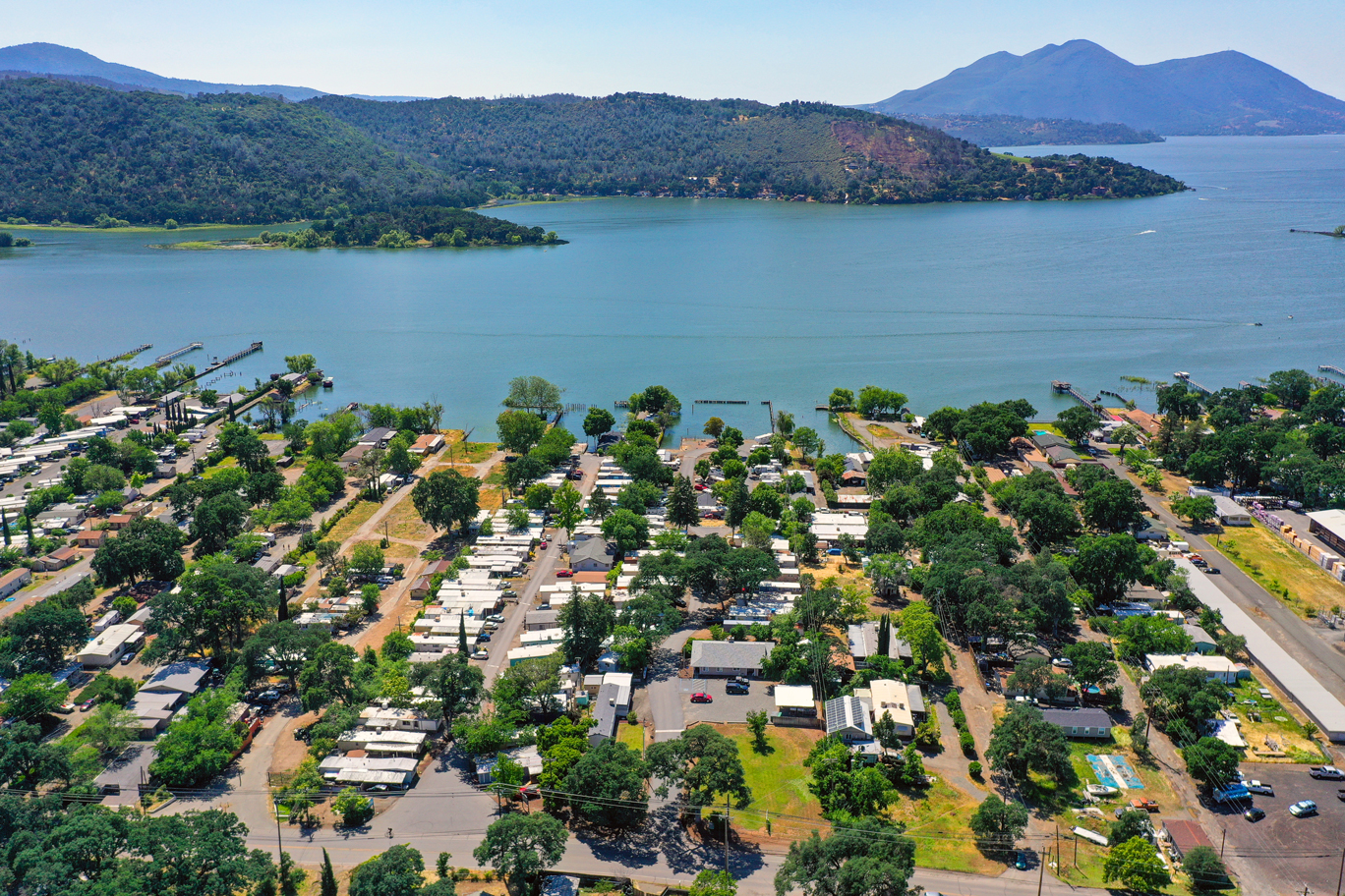 Lake Frot Mobile Home & RV Park