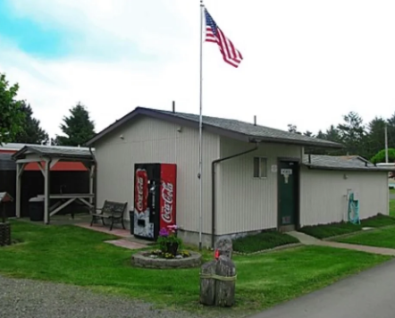 Evergreen Court & Trailer Park Camping