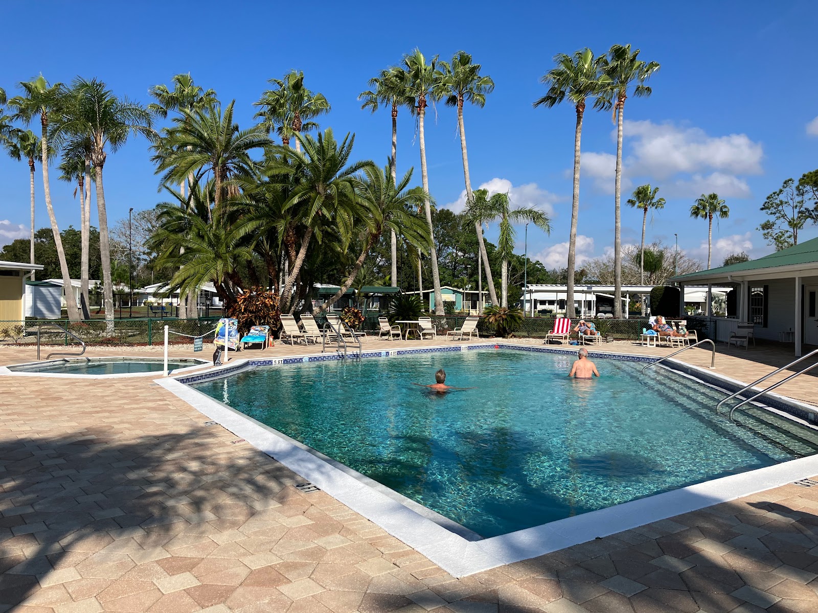 Southern Pines RV and Mhp Resort